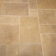 Imagen de baldosas, suministro e instalación de piedra natural por Casdel Stone